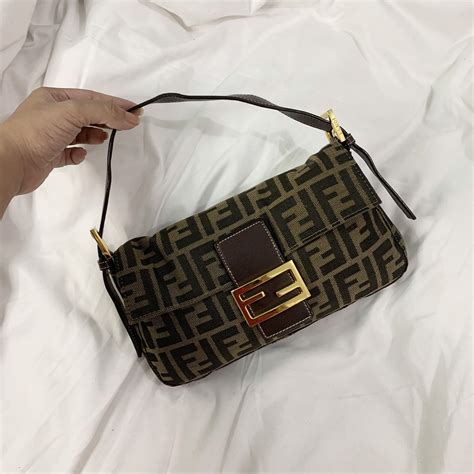 fendi baguette mini bag